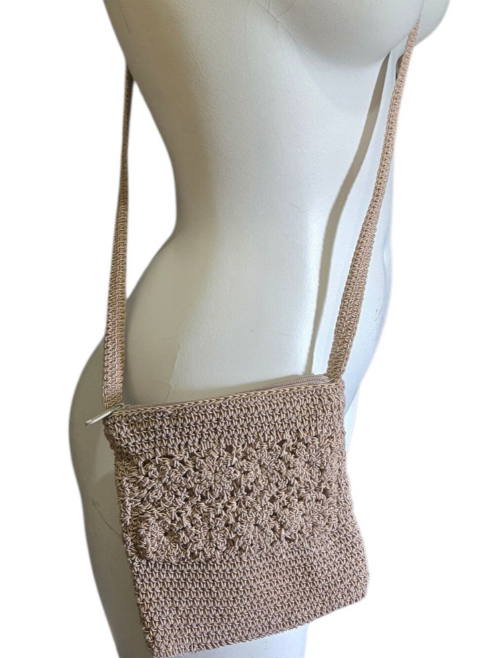 Kathy Ireland Taupe Woven Crossbody Bag Floral Knit Zip Top Boho Y2K